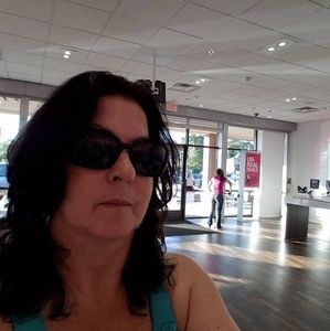 Meet your Posher, Marla